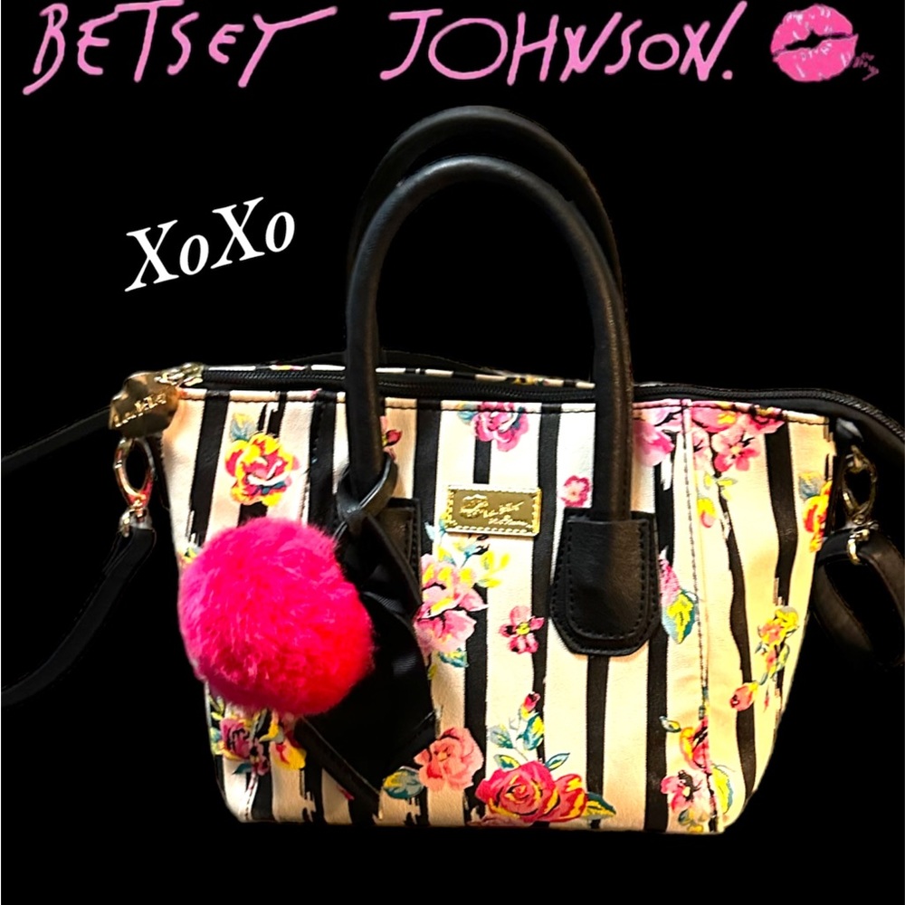 Betsy Johnson Crossbody bag